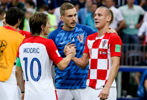 迈向新时代 迈向新时代