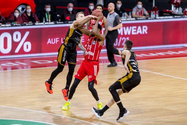 万美元的合 万美元的合