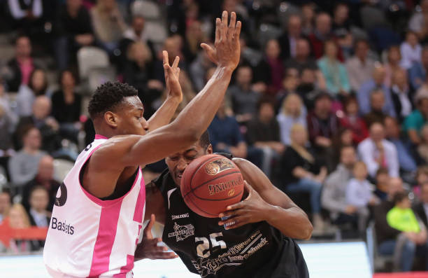 塔图姆带领 塔图姆带领